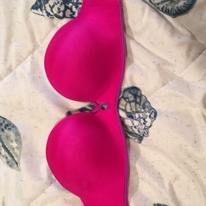 Victoria’s Secret bombshell bra.